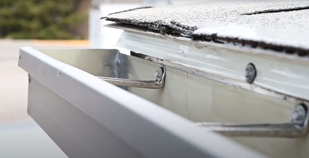 Is water coming between the gutter and fascia an issue?